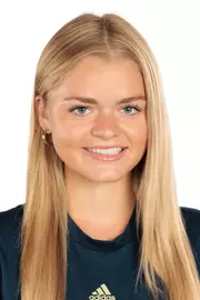 Charlotte Bell headshot