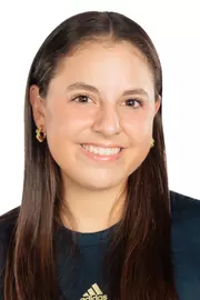 Gabriela Giraldo headshot