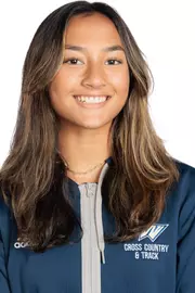 Emma Benzinger Headshot