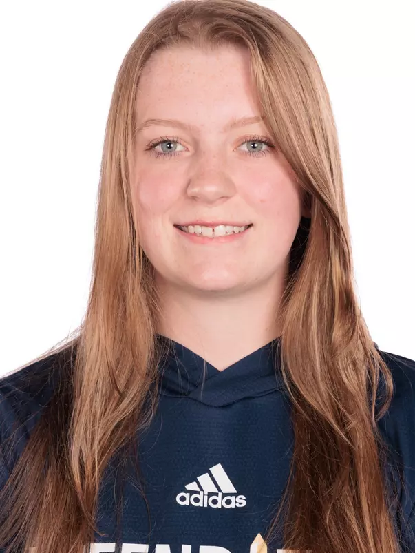 Claire Vonderhaar headshot