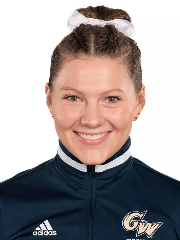 Nora Houseman headshot