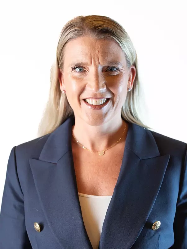 Ali Jaques 2023 Headshot