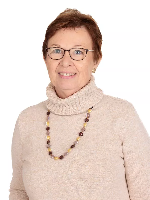 Peggy Keegan Headshot