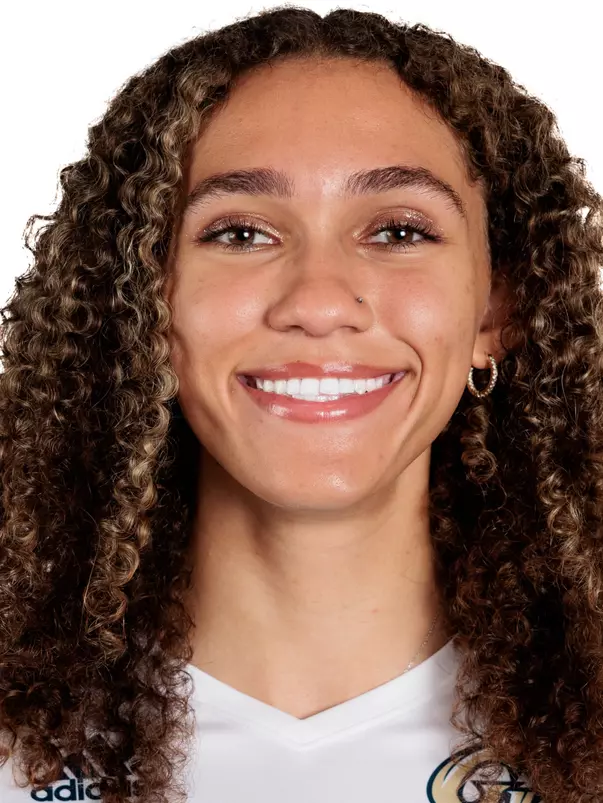 Haylee Brown headshot