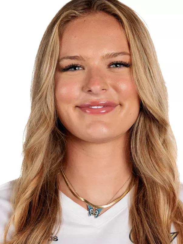 Liv Womble headshot