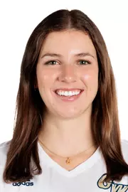 Grace Wiczek headshot
