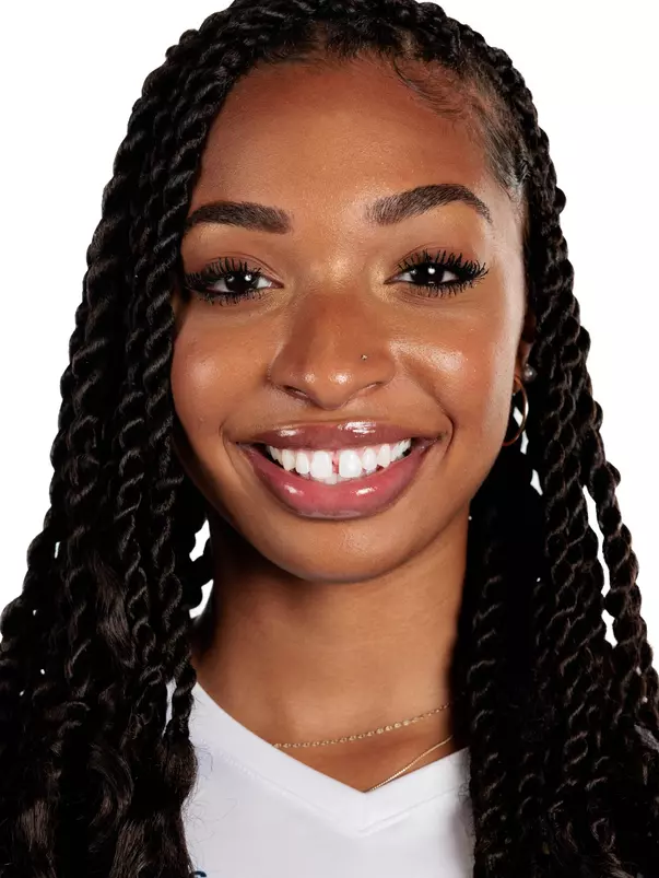 Amina Robinson headshot