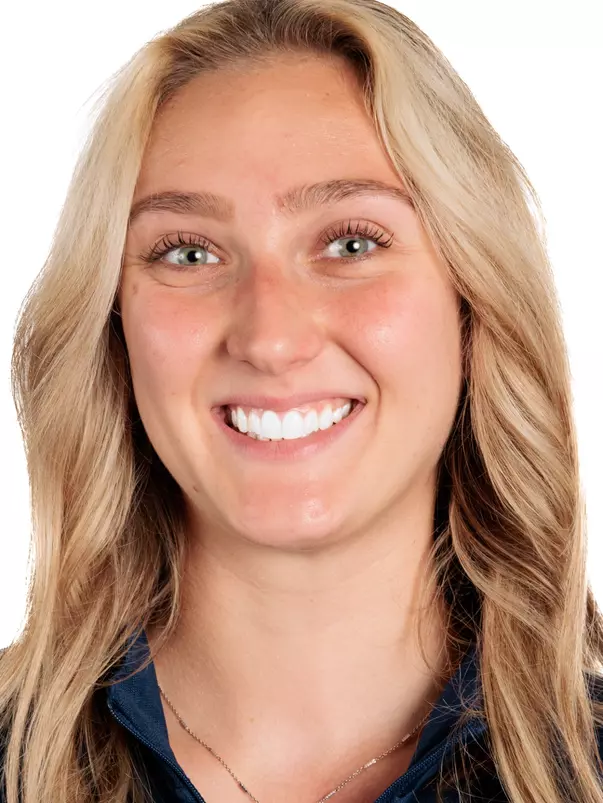 Andressa Parise headshot