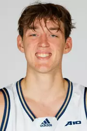 Benny Schröder Headshot