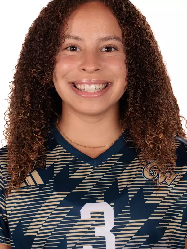 #3 Avril Silva Headshot