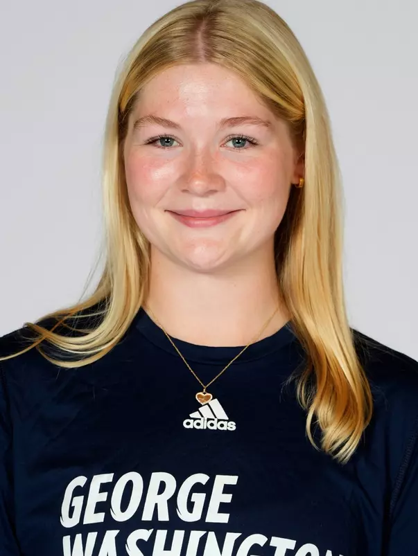 Eliza Price headshot