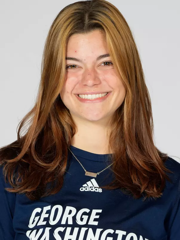 Tess Romine headshot