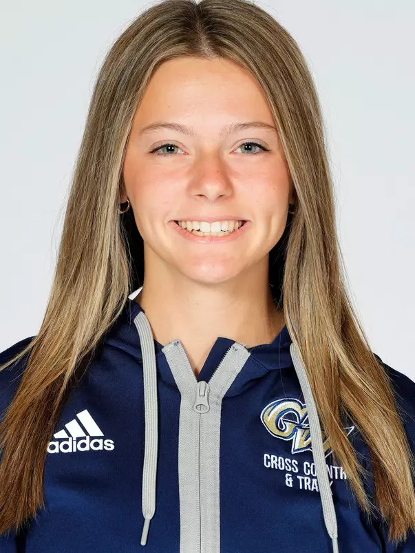 Ashley Robinson Headshot