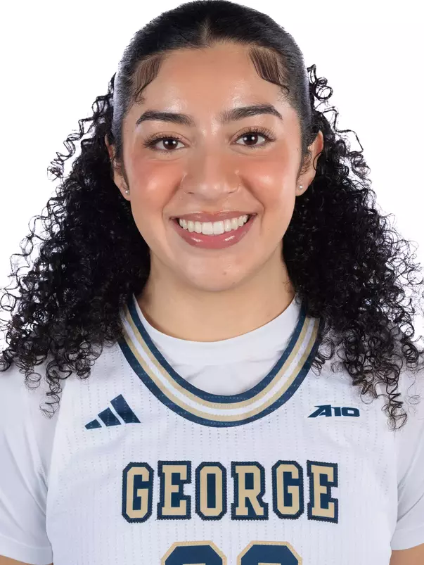 Natalia Sierra-Vargas Headshot