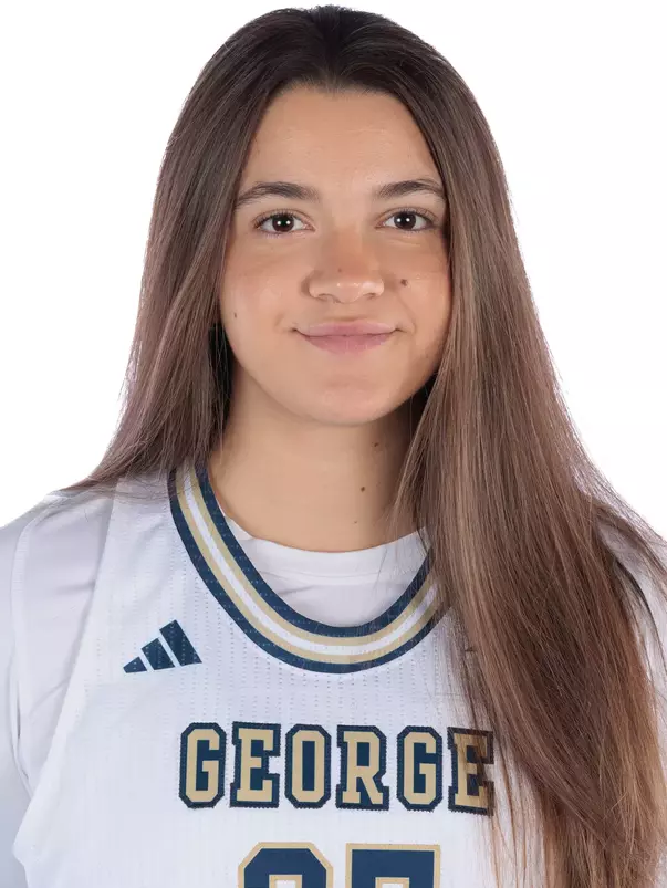 Mariona Planes Fortuny Headshot