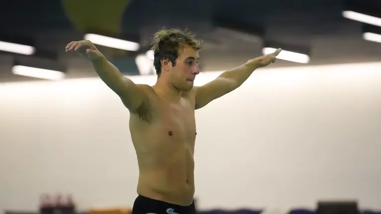 Diving Wraps 2024 Slate at Auburn