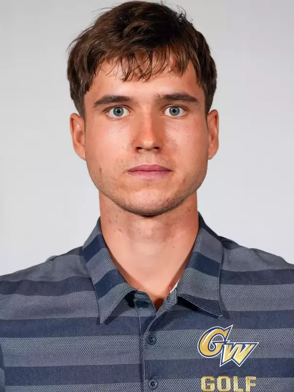 Adam Bencik headshot
