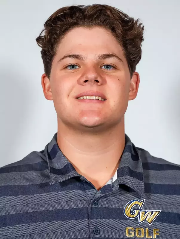 Benjamin Garcia Moreira headshot