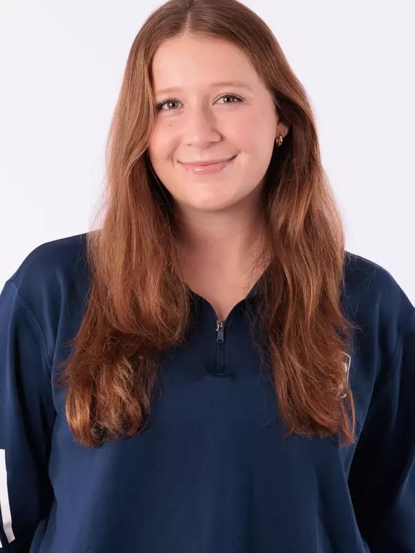 Maeve Loughran Headshot