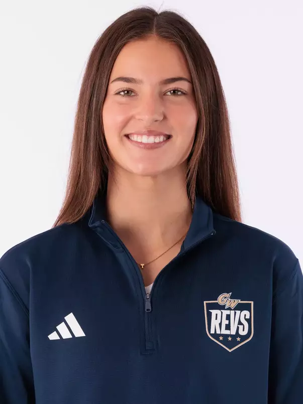 Tessa deAlbergaria Headshot