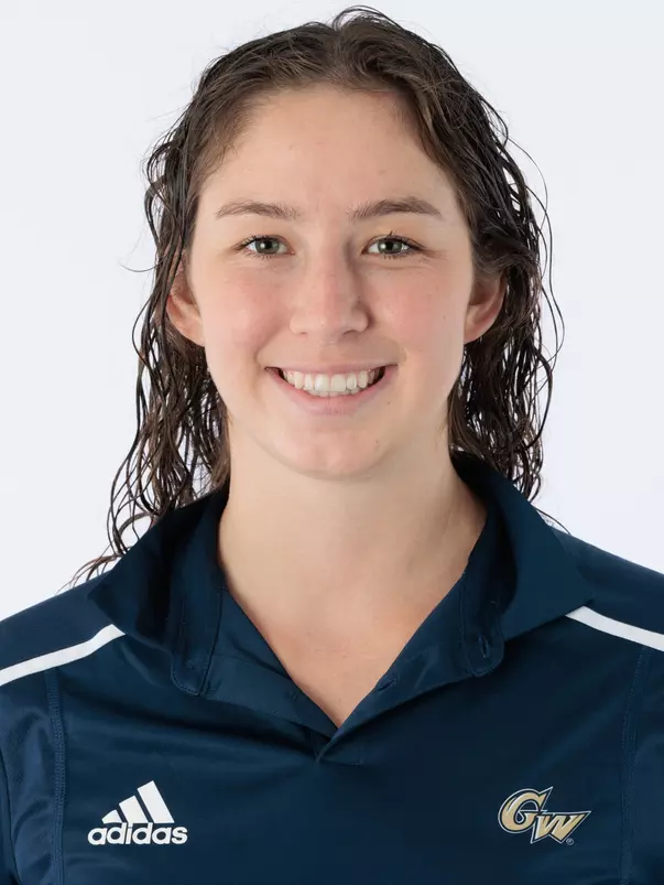 Lauren Benedict headshot