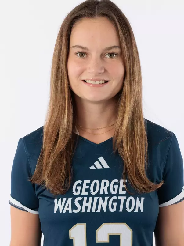 Caroline Tone Headshot