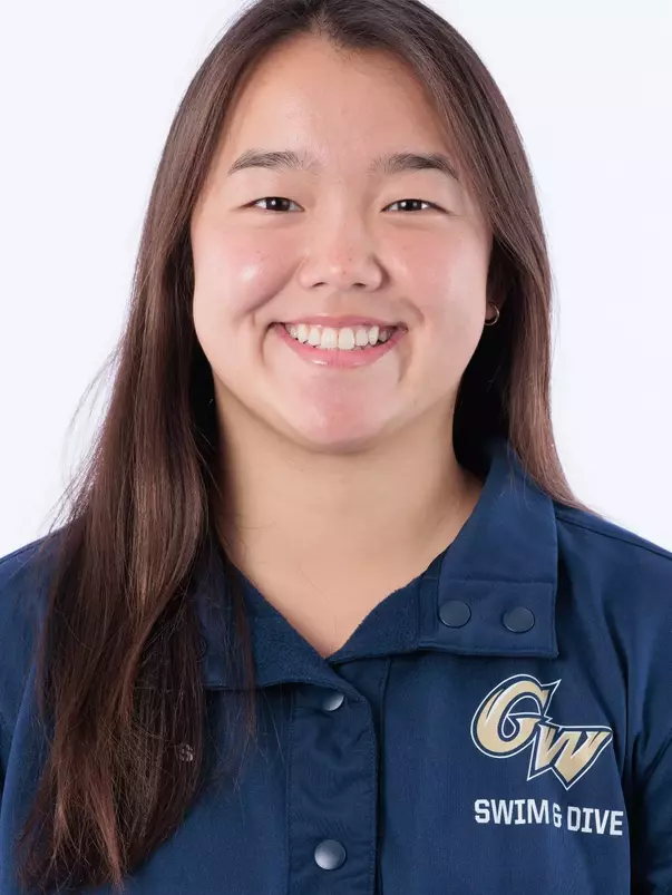 Abby Clark 2024 Headshot