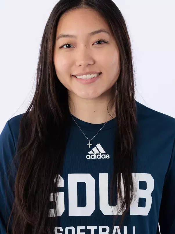 Daniella Lew 2024 Headshot