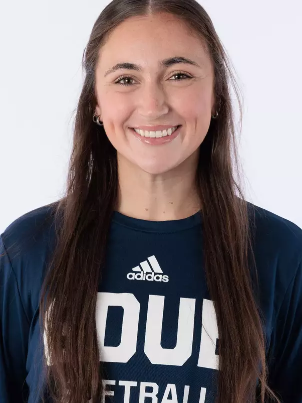 Carolyn Skotz 2024 Headshot