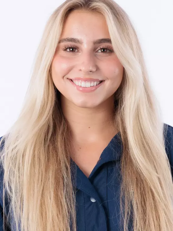 Molly Smyers 2024 Headshot
