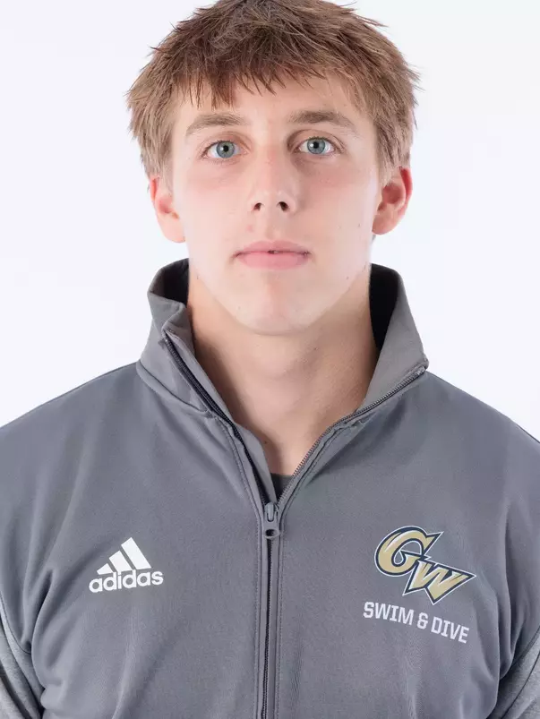 Holden Thomas 2024 Headshot