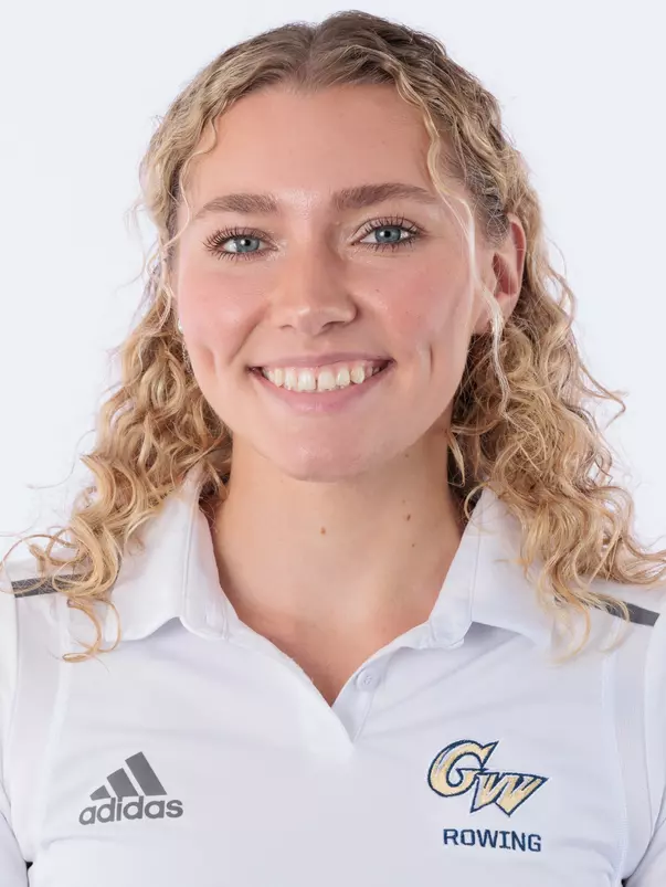 Flannery Dunn headshot