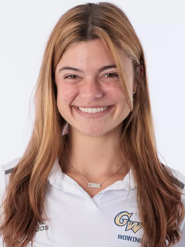 Tess Romine headshot