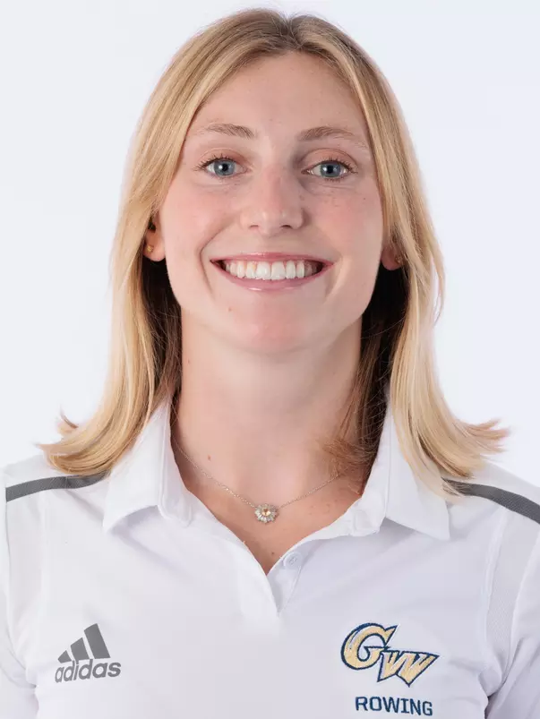 Lily Sarnowski headshot