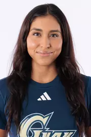 Alejandra Ramirez Headshot