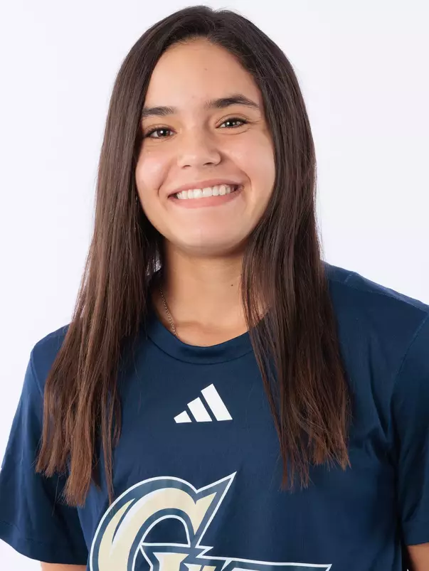 Karen Verduzco Headshot