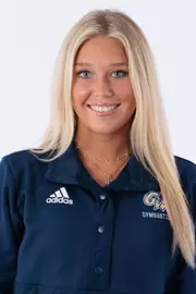 Madison McMullen Headshot