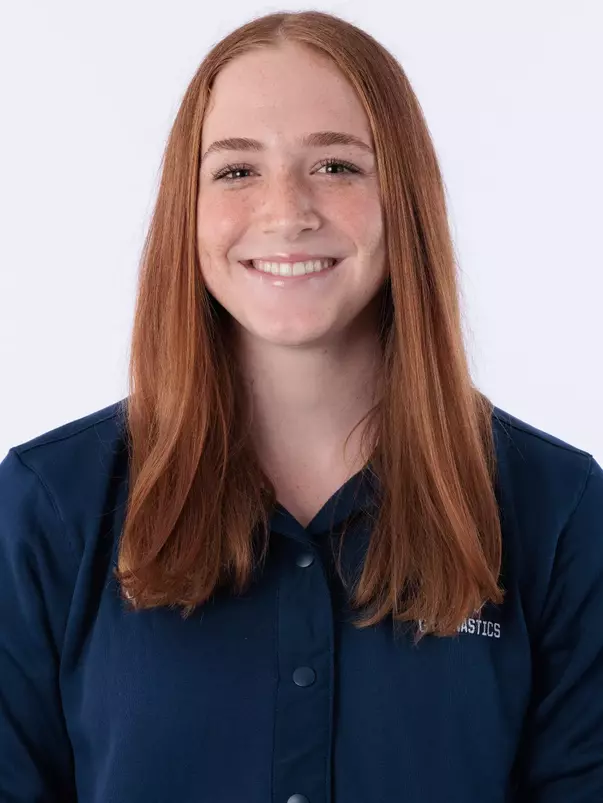 Natalie Thomas Headshot