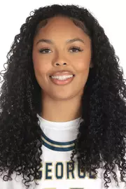 Caia Loving Headshot