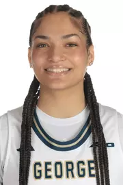 Gabby Reynolds Headshot