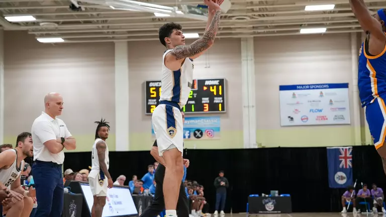 Men's Basketball Drops First Game of Cayman Classic, 92-86