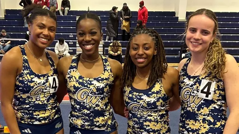 Indoor Track Claims Two Event Victories, Shatters Four Records in Final Indoor Tune-Up