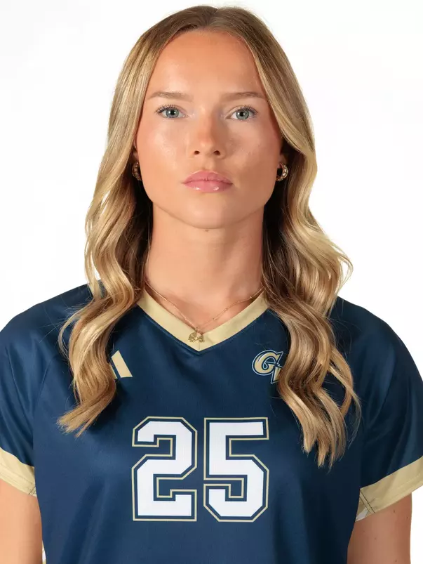 Amelia Booth Headshot