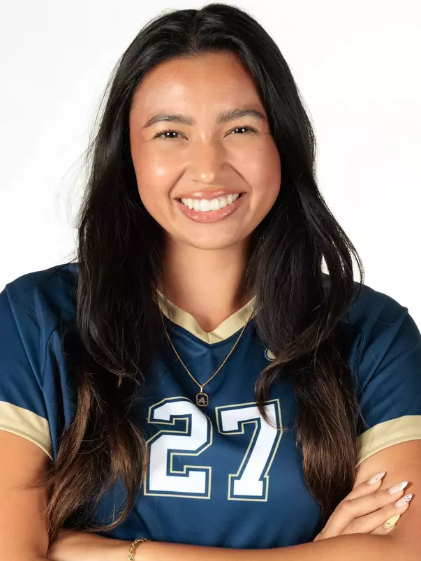 Alexis Villa Headshot