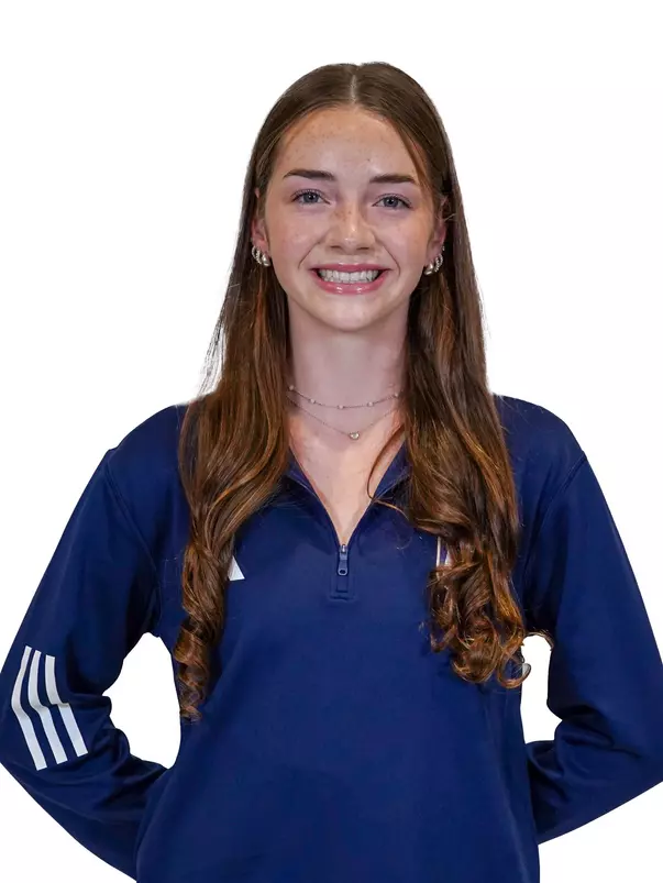 Claire Bohan Headshot