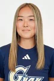 Madison Lee Headshot