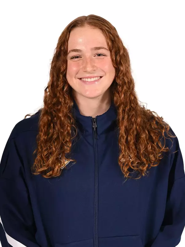 Natalie Thomas Headshot