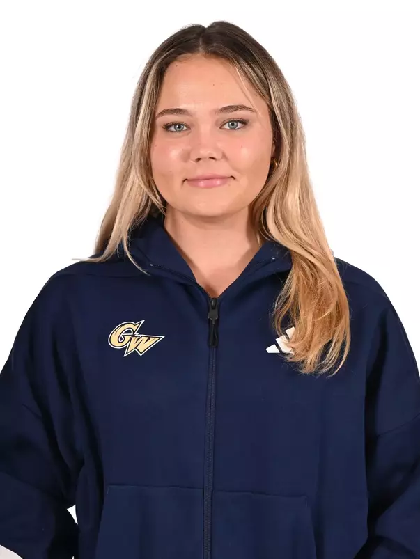 Sophia Tyeryar Headshot