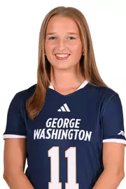 Julia Swanson Headshot