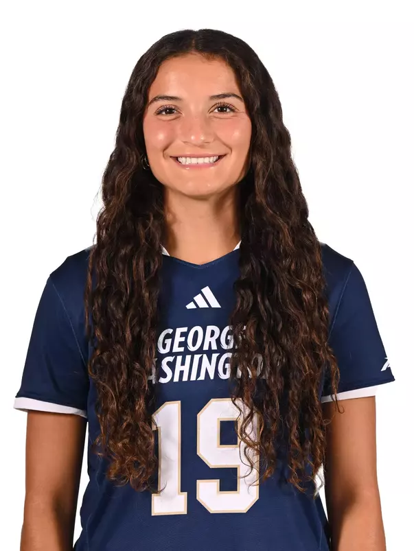 Natalie Varona Headshot